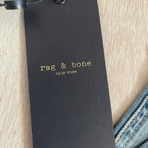 New with tags. Rag & Bone, Cate Mid-rise ankle skinny jeans. Size 25 - Picture 4 of 7